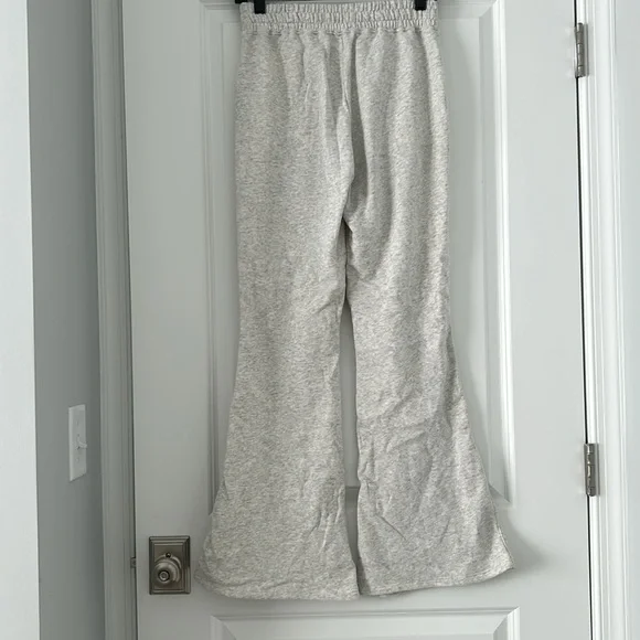 Abercrombie flare sweatpants - Picture 4 of 7